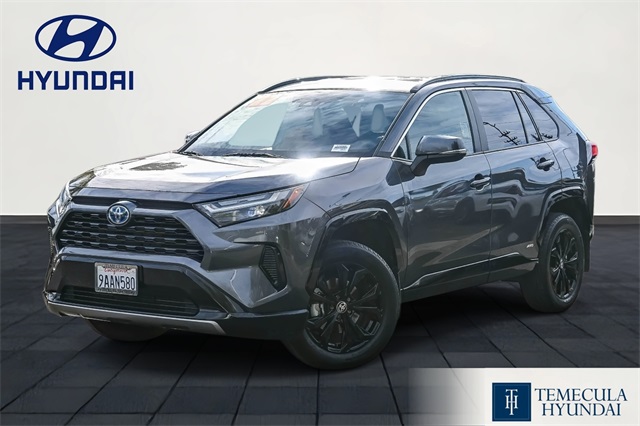 2022 Toyota RAV4 Hybrid SE